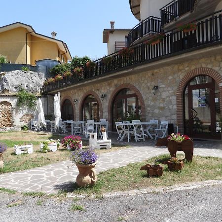 B&B La Tana Dell'Orso Villalago Экстерьер фото