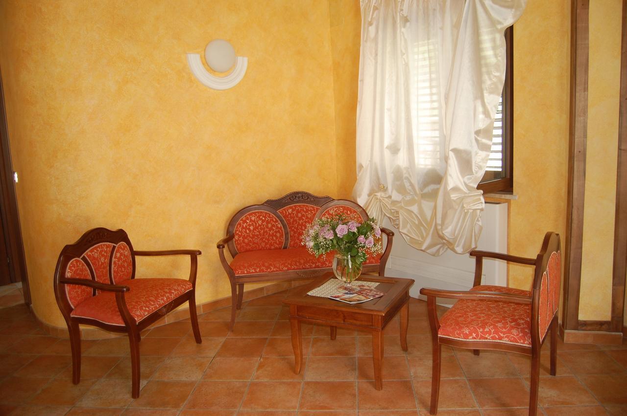 B&B La Tana Dell'Orso Villalago Экстерьер фото