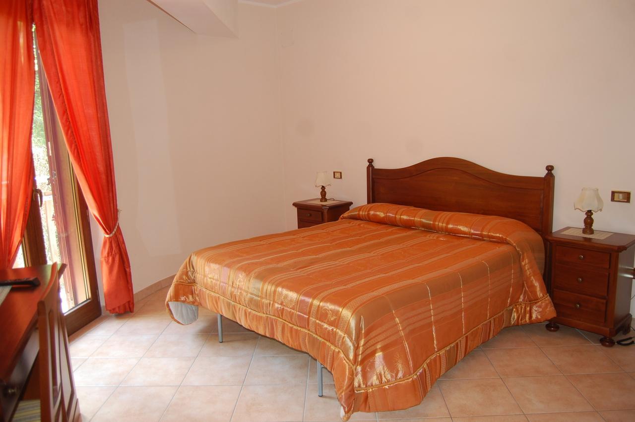 B&B La Tana Dell'Orso Villalago Экстерьер фото