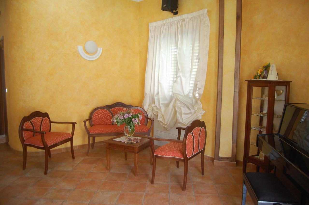 B&B La Tana Dell'Orso Villalago Экстерьер фото